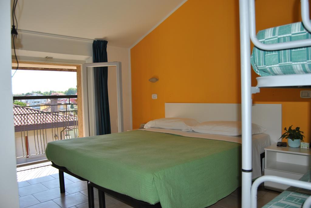 Le Aromatiche B&B Viserbella di Rimini Exteriör bild